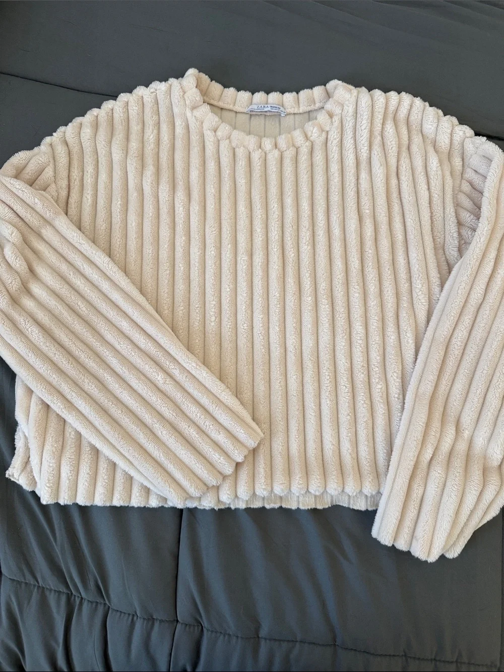 Like New Zara Cozy Ribbed Crewneck Sweater - Cream